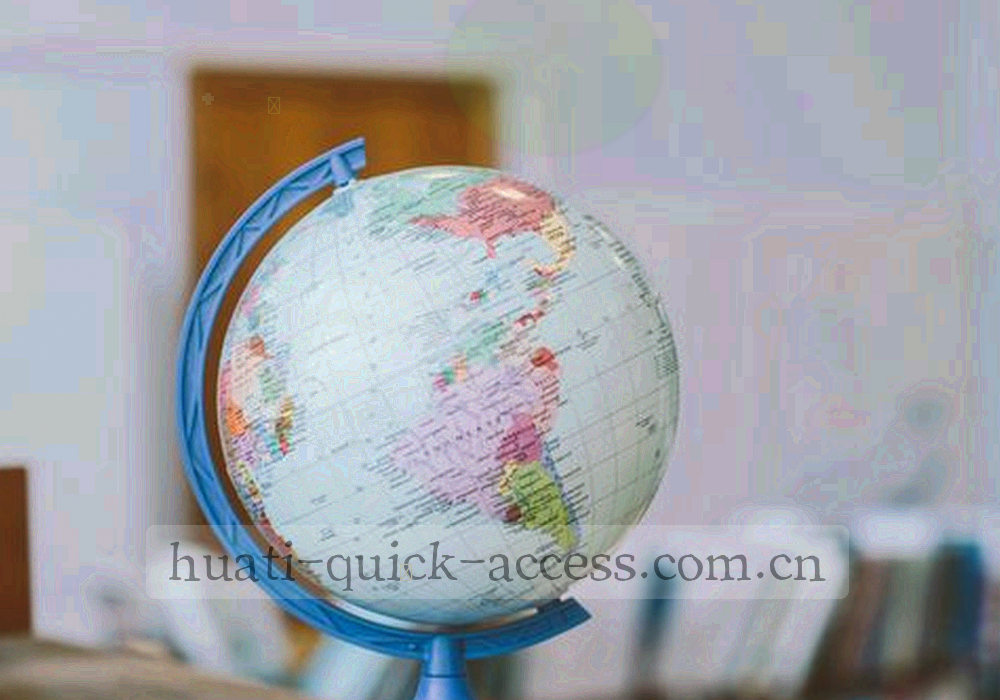 暖纸色背景上的深墨坐标点与荧光绿连线，表现内容、设计与技术伙伴之间的协作网络